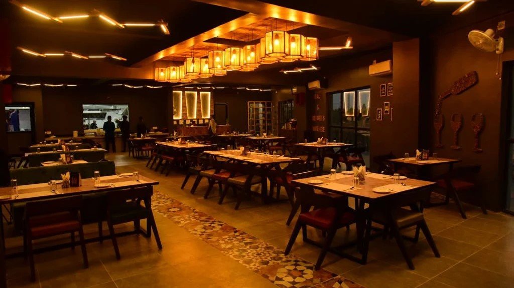 Special’s Restro & Cafe