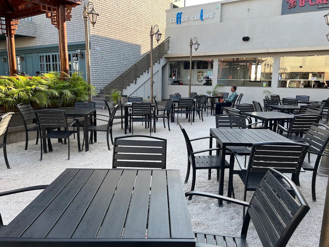 Highway 10 Food Court Jamnagar Family Hangout Destination